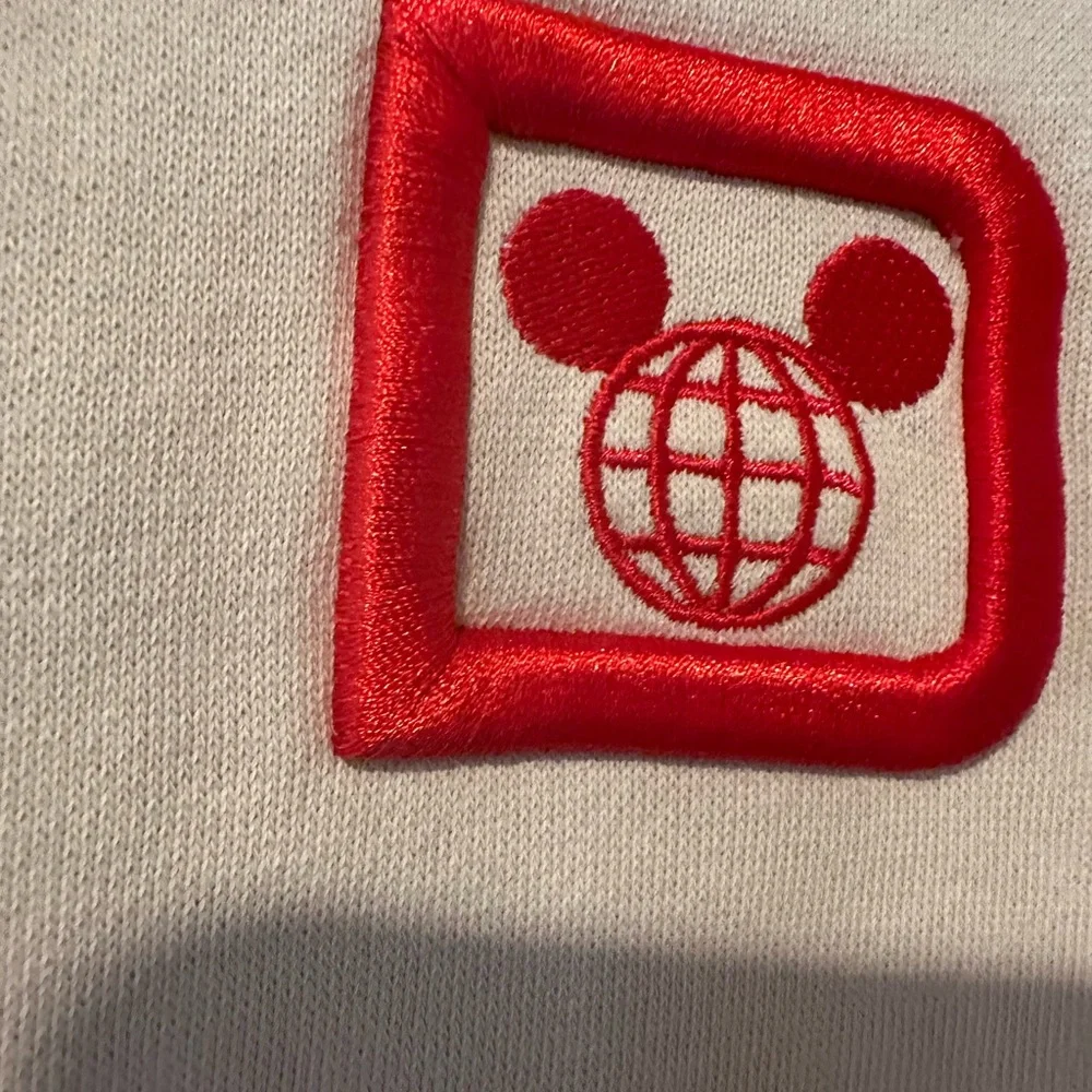 NWT Cream Crewneck Sweatshirt with Embroidered Details - Picture 4 of 14